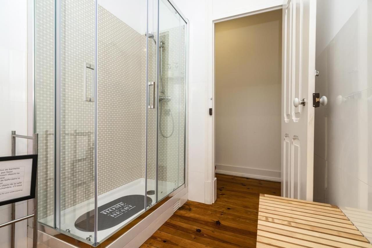 Exotic M2 R2 - Comfortable Classy Double Room With Shared Bath Lisboa Exteriör bild
